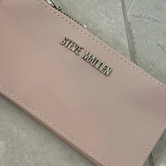 NWT Steve Madden Card Case ID Holder Zipper Wristlet - Picture 2 of 6